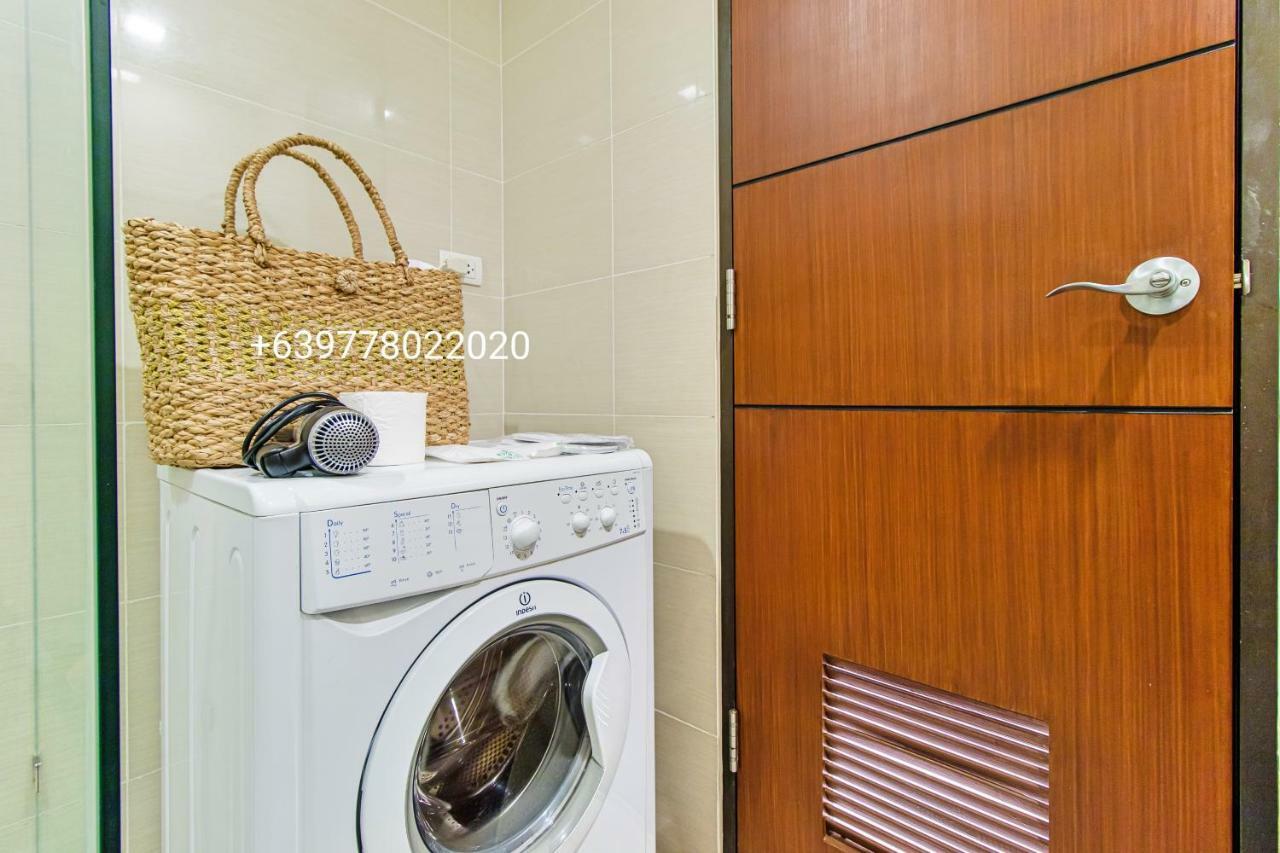 One Uptown Residence Bgc Pateros Экстерьер фото