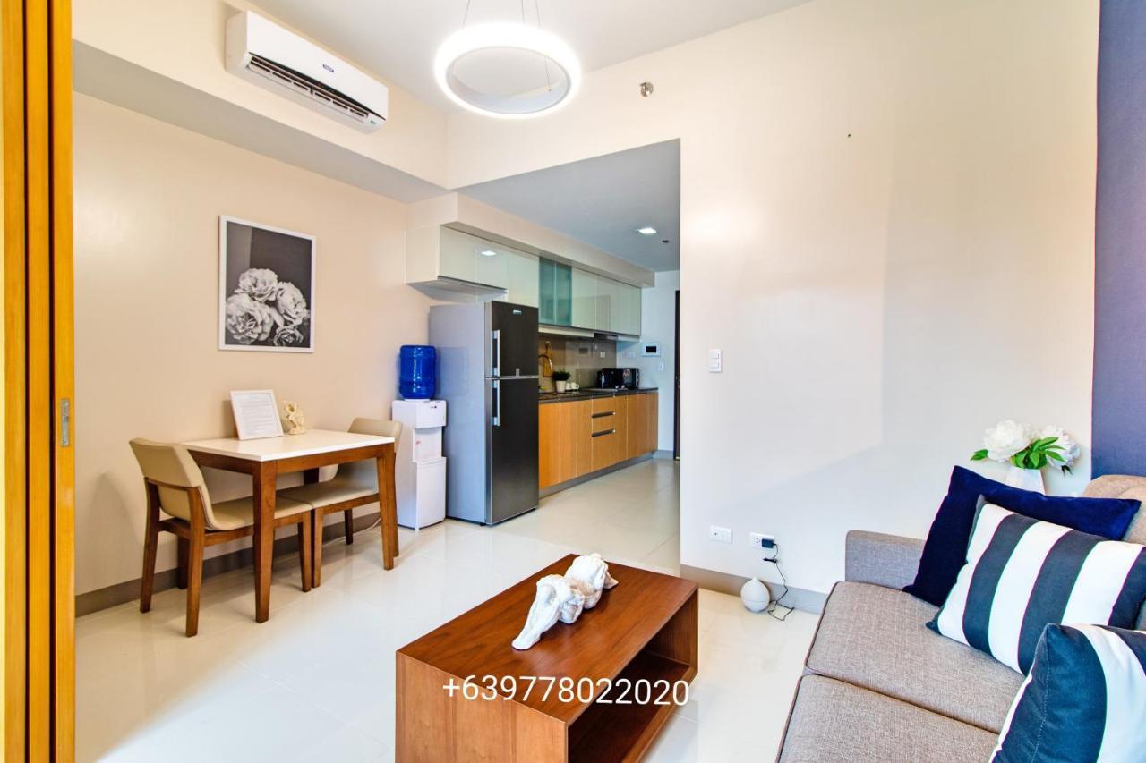 One Uptown Residence Bgc Pateros Экстерьер фото